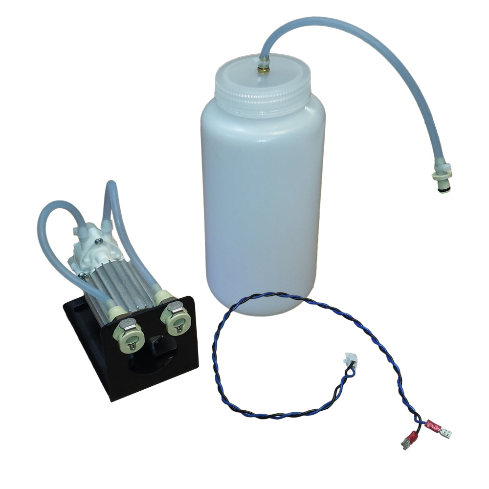 Pluggie Water Squirter